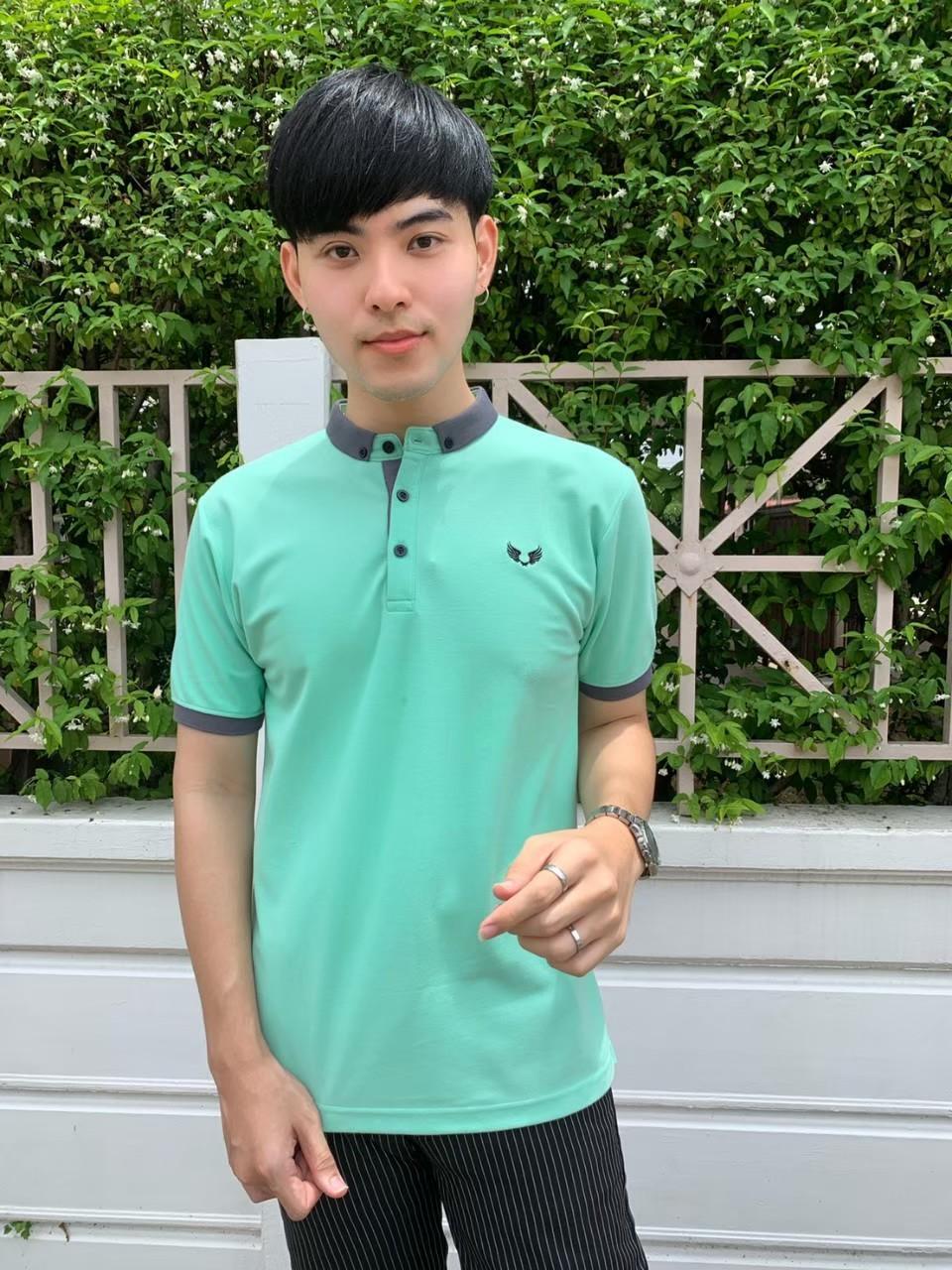 สีเขียวมิ้น_แบบกระดุมชาย เสื้อยืดคอจีนปกกระดุม เหมาะสำหรับ ใส่เที่ยว ใส่ทำงาน เสื้อยืดคอจีน แบรนด์ deve angel ผลิตด้วยเนื้อผ้า TC supersoft จึงนุ่มใส่สบายไม่ร้อน ซักแล้วสีไม่ตกไม่หดไม่ย้วย ซักแล้วไม่ขึ้นตุ่มขน